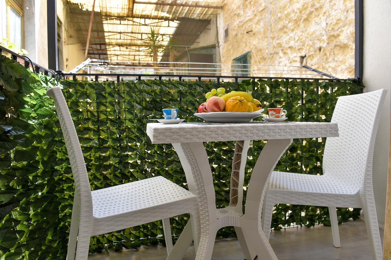 Bed and Breakfast Famigi Neapel Exterior foto