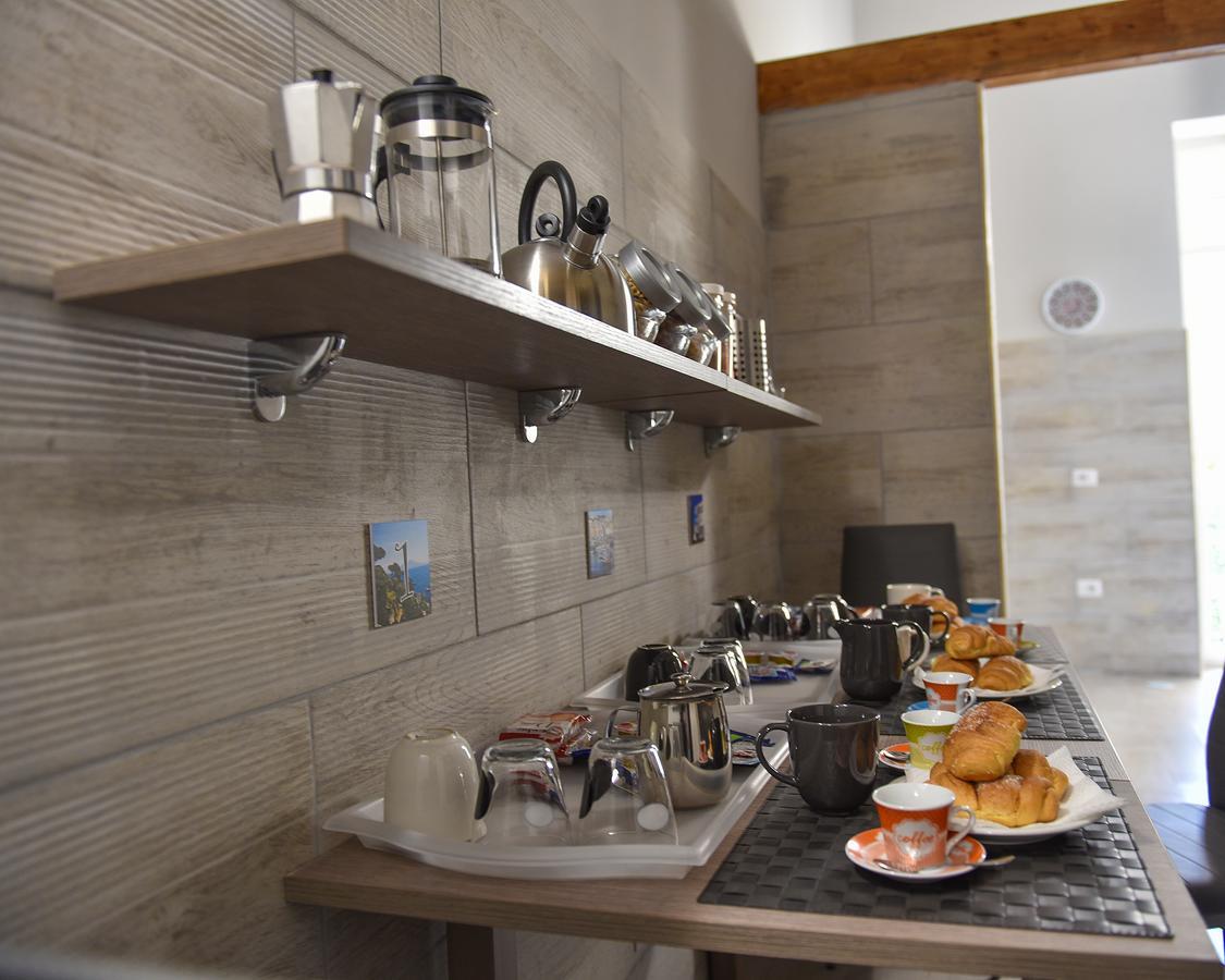 Bed and Breakfast Famigi Neapel Exterior foto